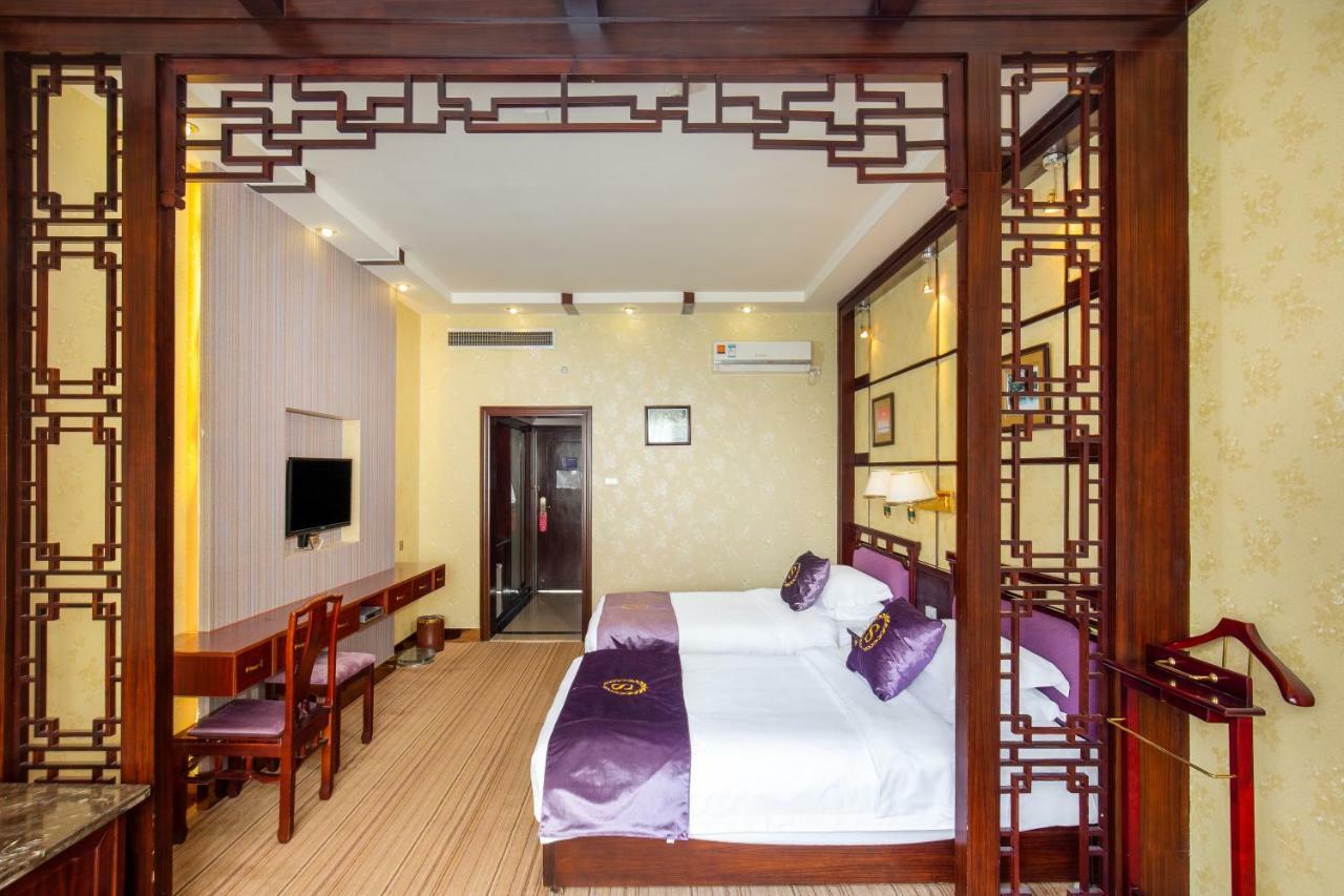 New Century Hotel Yangshuo Esterno foto
